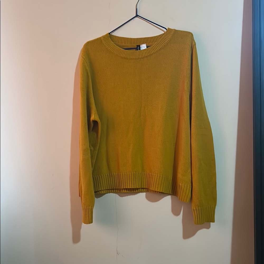 H&M Yellow Crew Neck Sweater Relaxed Fit